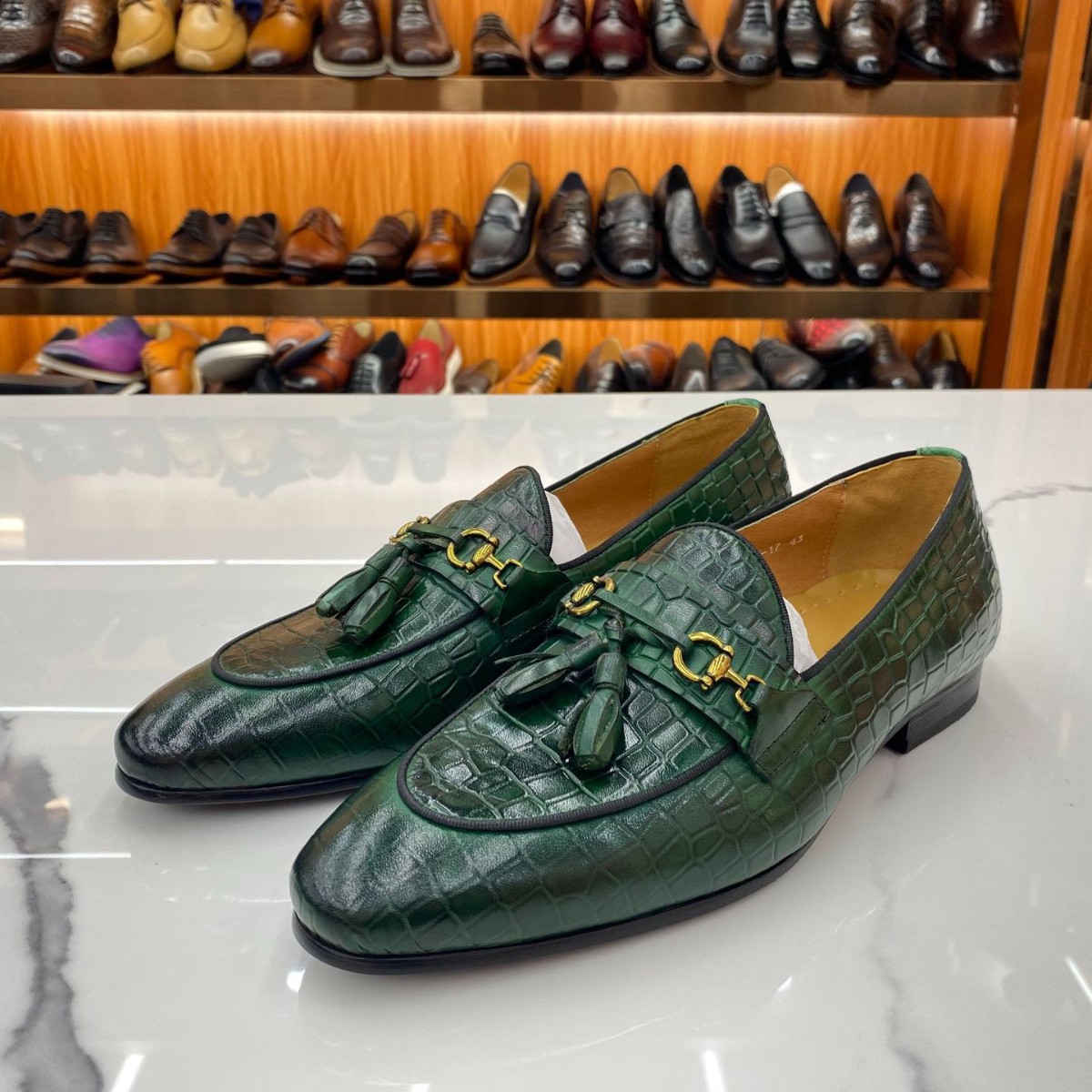Men's Faux Leather Horsebit Lo - огляд і ціна Men'S Shoes Crocs