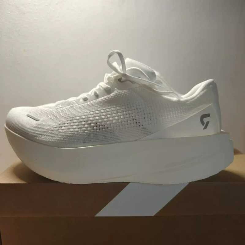 DYNAFISH Training Shoes For Me - огляд і ціна Men'S Shoes Vs Women'S Size